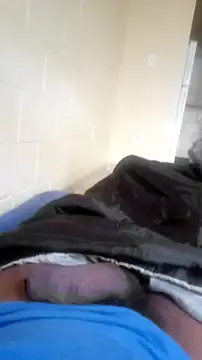 Snapshot of Mcpiney chatting on 10/30/25, 12:25 Mcpiney online show from 10/30/25, 12:25