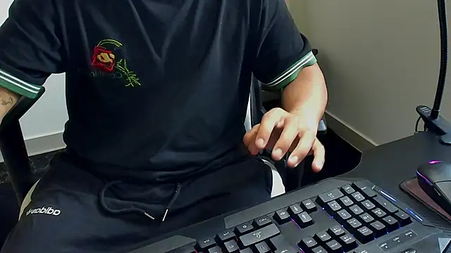 stebankechima online show from 10/19/25, 05:37