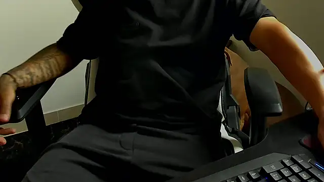 stebankechima online show from 10/24/25, 05:34