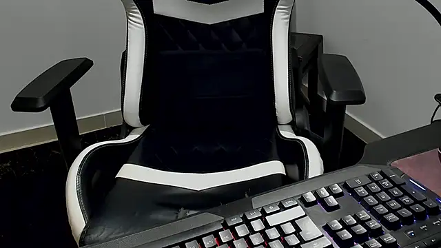 stebankechima online show from 10/26/25, 04:13