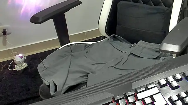 stebankechima online show from 11/23/25, 04:55