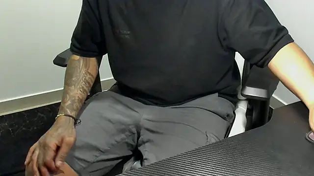 stebankechima online show from 10/30/25, 03:27