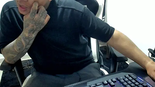 stebankechima online show from 10/10/25, 12:22