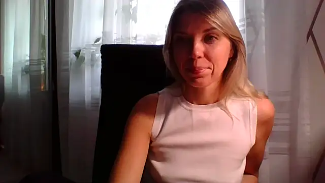 VelvetLove287 online show from 12/17/25, 08:19