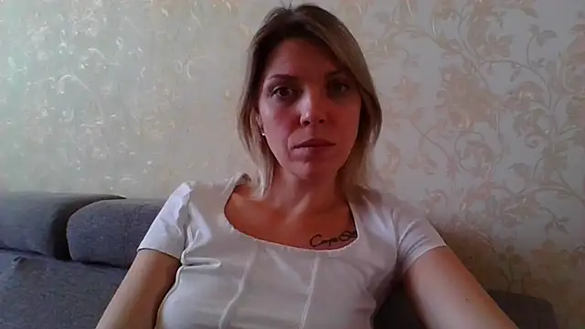 Snapshot of VelvetLove287 chatting on 03/20/25, 08:53 VelvetLove287 online show from 03/20/25, 08:53