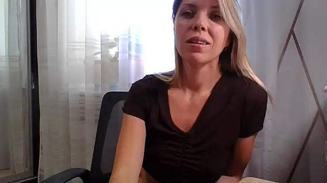 VelvetLove287 online show from 05/28/26, 06:32