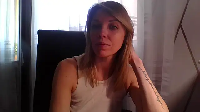 VelvetLove287 online show from 04/07/26, 07:43