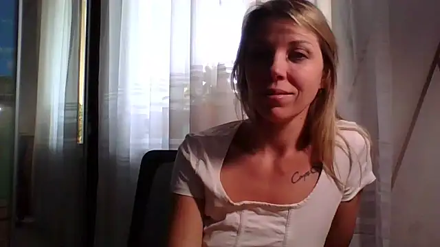VelvetLove287 online show from 04/17/26, 07:22