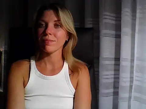 Snapshot of VelvetLove287 chatting on 09/08/25, 07:02 VelvetLove287 online show from 09/08/25, 07:02