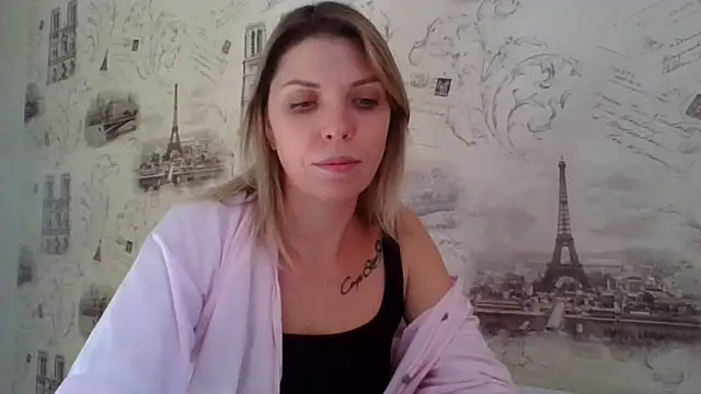 Snapshot of VelvetLove287 chatting on 03/19/25, 01:51 VelvetLove287 online show from 03/19/25, 01:51