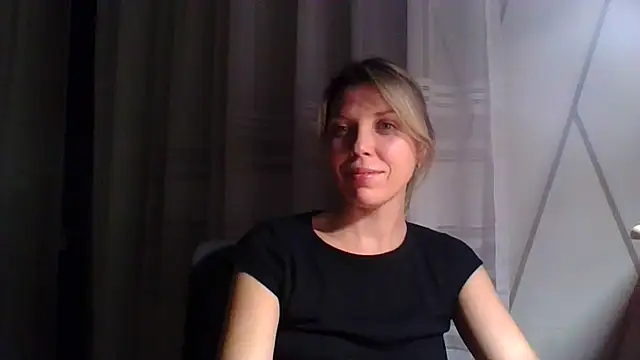 Snapshot of VelvetLove287 chatting on 02/24/25, 07:41 VelvetLove287 online show from 02/24/25, 07:41