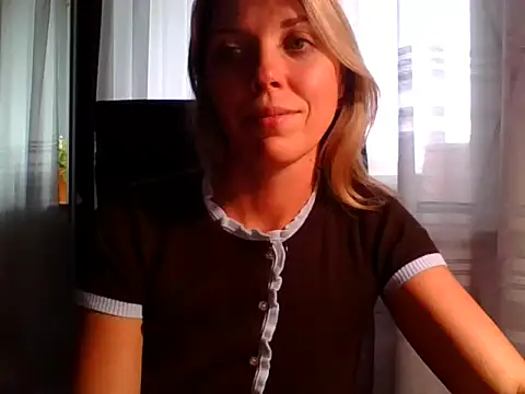 Snapshot of VelvetLove287 chatting on 10/07/25, 01:34 VelvetLove287 online show from 10/07/25, 01:34