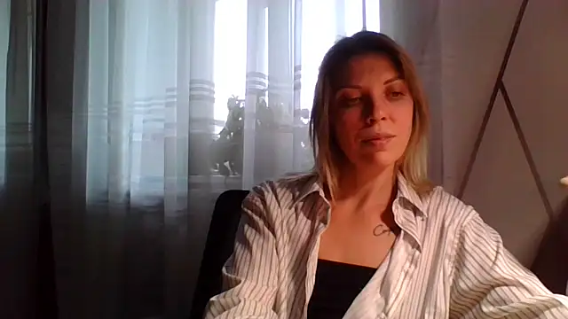 Snapshot of VelvetLove287 chatting on 03/15/25, 02:12 VelvetLove287 online show from 03/15/25, 02:12