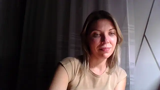 Snapshot of VelvetLove287 chatting on 03/03/25, 07:28 VelvetLove287 online show from 03/03/25, 07:28
