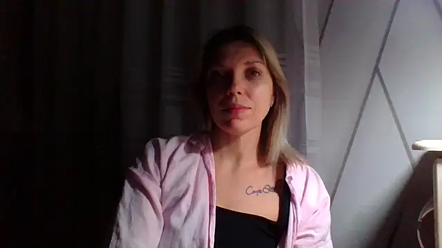 Snapshot of VelvetLove287 chatting on 02/21/25, 08:05 VelvetLove287 online show from 02/21/25, 08:05