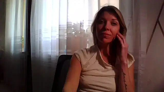 VelvetLove287 online show from 04/13/26, 09:24