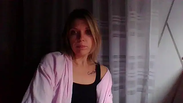 Snapshot of VelvetLove287 chatting on 02/23/25, 07:38 VelvetLove287 online show from 02/23/25, 07:38