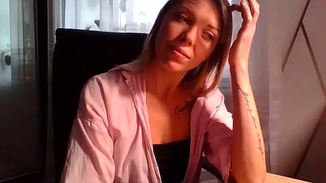 VelvetLove287 online show from 12/19/25, 08:17