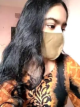 Snapshot of Arisha- chatting on 11/07/25, 09:58 Arisha- online show from 11/07/25, 09:58