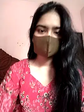 Snapshot of Arisha- chatting on 12/02/25, 09:44 Arisha- online show from 12/02/25, 09:44