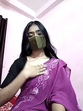 Snapshot of Arisha- chatting on 10/17/25, 06:10 Arisha- online show from 10/17/25, 06:10