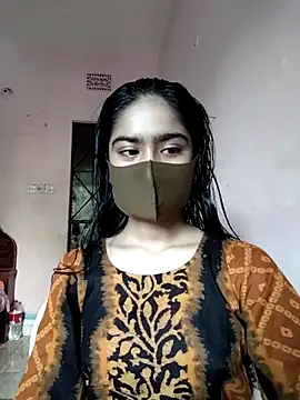 Snapshot of Arisha- chatting on 11/09/25, 09:57 Arisha- online show from 11/09/25, 09:57