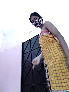 Snapshot of Arisha- chatting on 10/07/25, 06:58 Arisha- online show from 10/07/25, 06:58