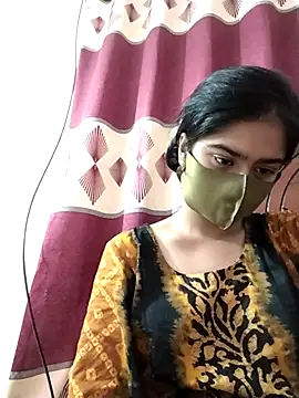 Snapshot of Arisha- chatting on 09/08/25, 08:19 Arisha- online show from 09/08/25, 08:19