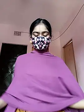 Snapshot of Arisha- chatting on 10/14/25, 08:48 Arisha- online show from 10/14/25, 08:48