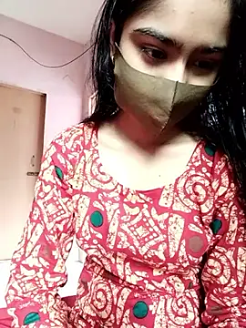 Snapshot of Arisha- chatting on 10/31/25, 07:49 Arisha- online show from 10/31/25, 07:49