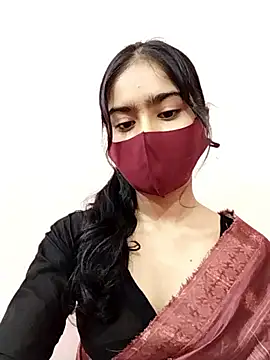 Snapshot of Arisha- chatting on 12/21/25, 09:48 Arisha- online show from 12/21/25, 09:48