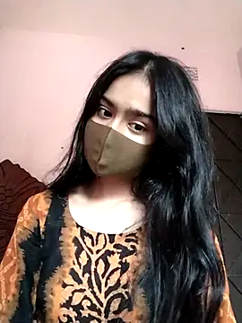 Snapshot of Arisha- chatting on 12/04/25, 09:52 Arisha- online show from 12/04/25, 09:52