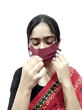 Snapshot of Arisha- chatting on 12/18/25, 05:06 Arisha- online show from 12/18/25, 05:06