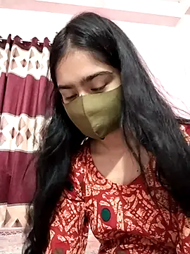 Snapshot of Arisha- chatting on 09/22/25, 08:26 Arisha- online show from 09/22/25, 08:26