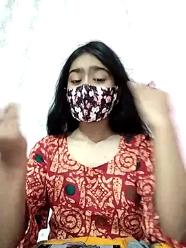 Snapshot of Arisha- chatting on 09/17/25, 04:09 Arisha- online show from 09/17/25, 04:09