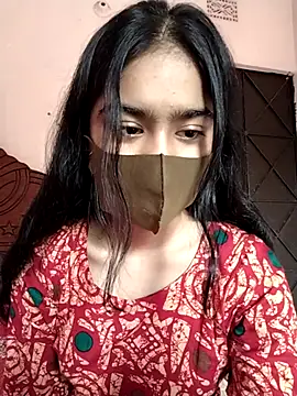 Snapshot of Arisha- chatting on 11/22/25, 09:19 Arisha- online show from 11/22/25, 09:19