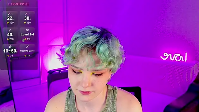 Snapshot of School_Love chatting on 01/30/25, 04:24 School Love online show from 01/30/25, 04:24