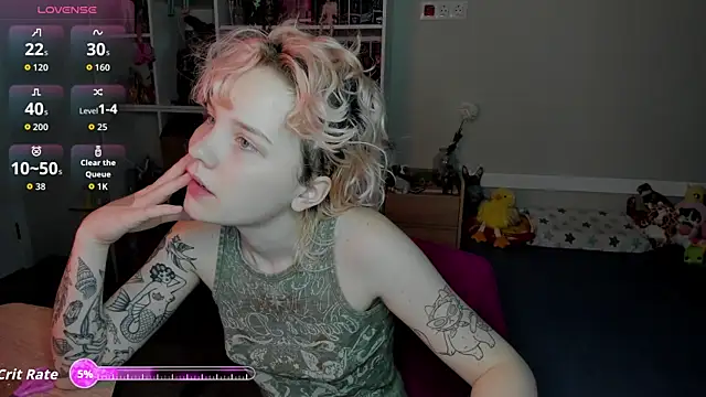 School Love online show from 12/02/25, 07:10