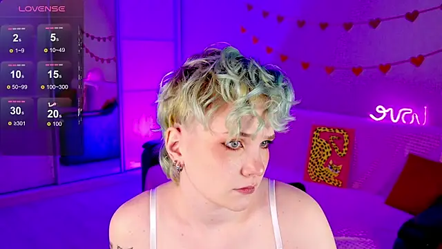 Snapshot of School_Love chatting on 03/16/25, 01:06 School Love online show from 03/16/25, 01:06