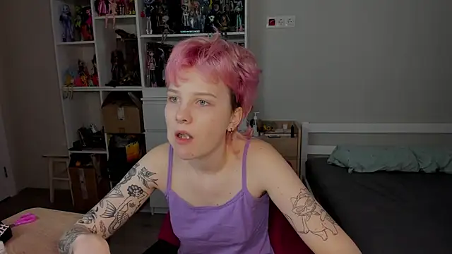 School Love online show from 01/12/26, 07:04