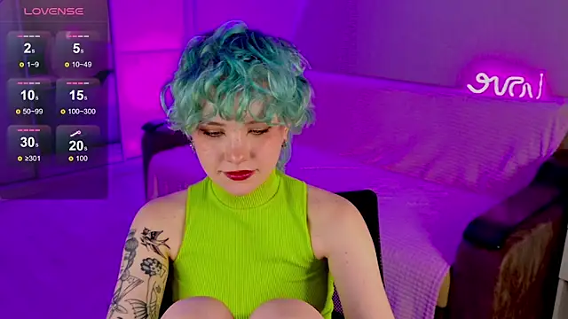 Snapshot of School_Love chatting on 02/24/25, 04:15 School Love online show from 02/24/25, 04:15