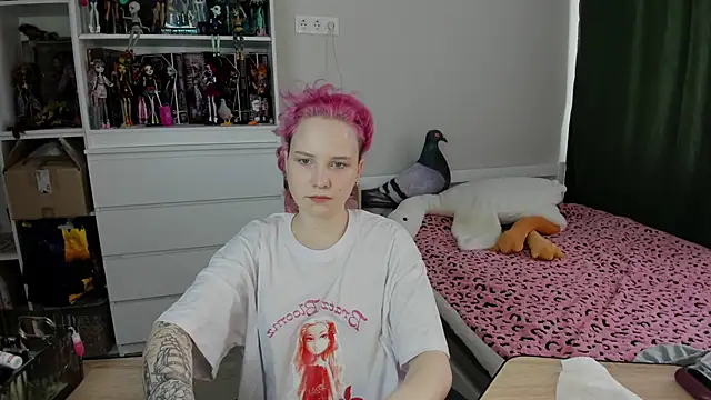 School Love online show from 03/01/26, 07:08