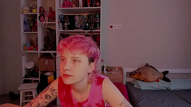 School Love online show from 01/08/26, 07:03