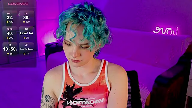 Snapshot of School_Love chatting on 02/17/25, 04:17 School Love online show from 02/17/25, 04:17