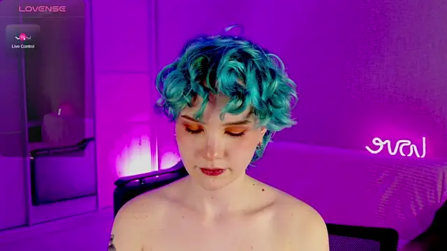 Snapshot of School_Love chatting on 02/09/25, 04:07 School Love online show from 02/09/25, 04:07