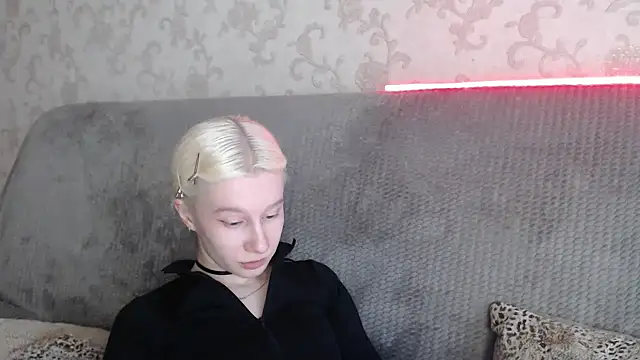 EnigmaSee online show from 04/10/26, 10:44