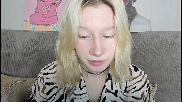 EnigmaSee online show from 12/15/25, 01:44