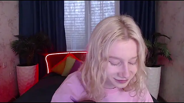 EnigmaSee online show from 10/05/25, 01:51