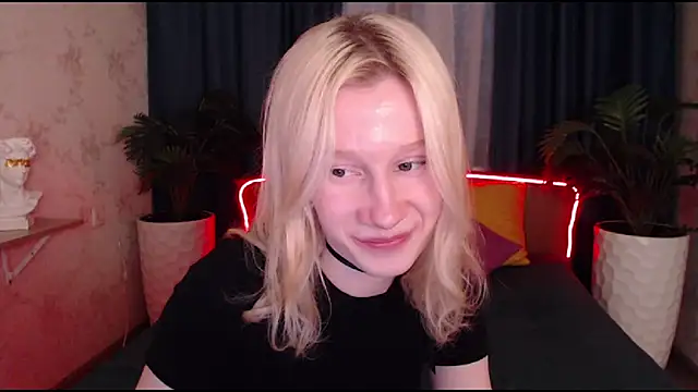 EnigmaSee online show from 10/28/25, 10:47