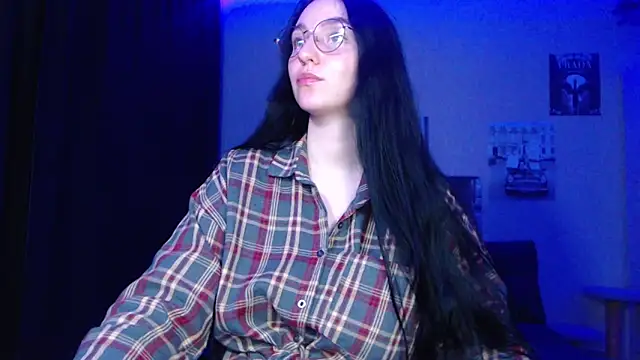 Fluffy Tiffy online show from 11/24/25, 12:10